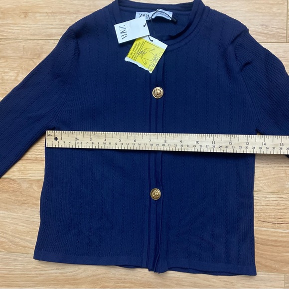 Zara knit cardigan with gold buttons - Picture 14 of 15